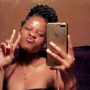 Meet your Posher, Amoriah